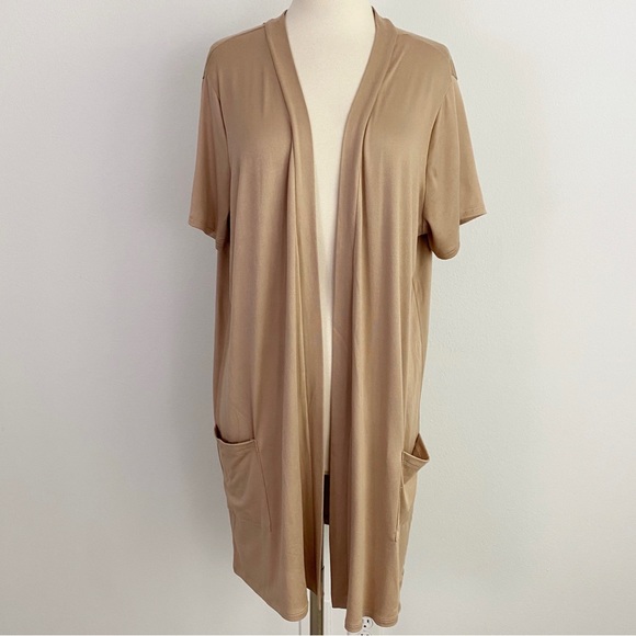 You & Me Short Sleeve Open Front Cardigan w/Pockets Women’s Plus 1X in Camel - Picture 6 of 11